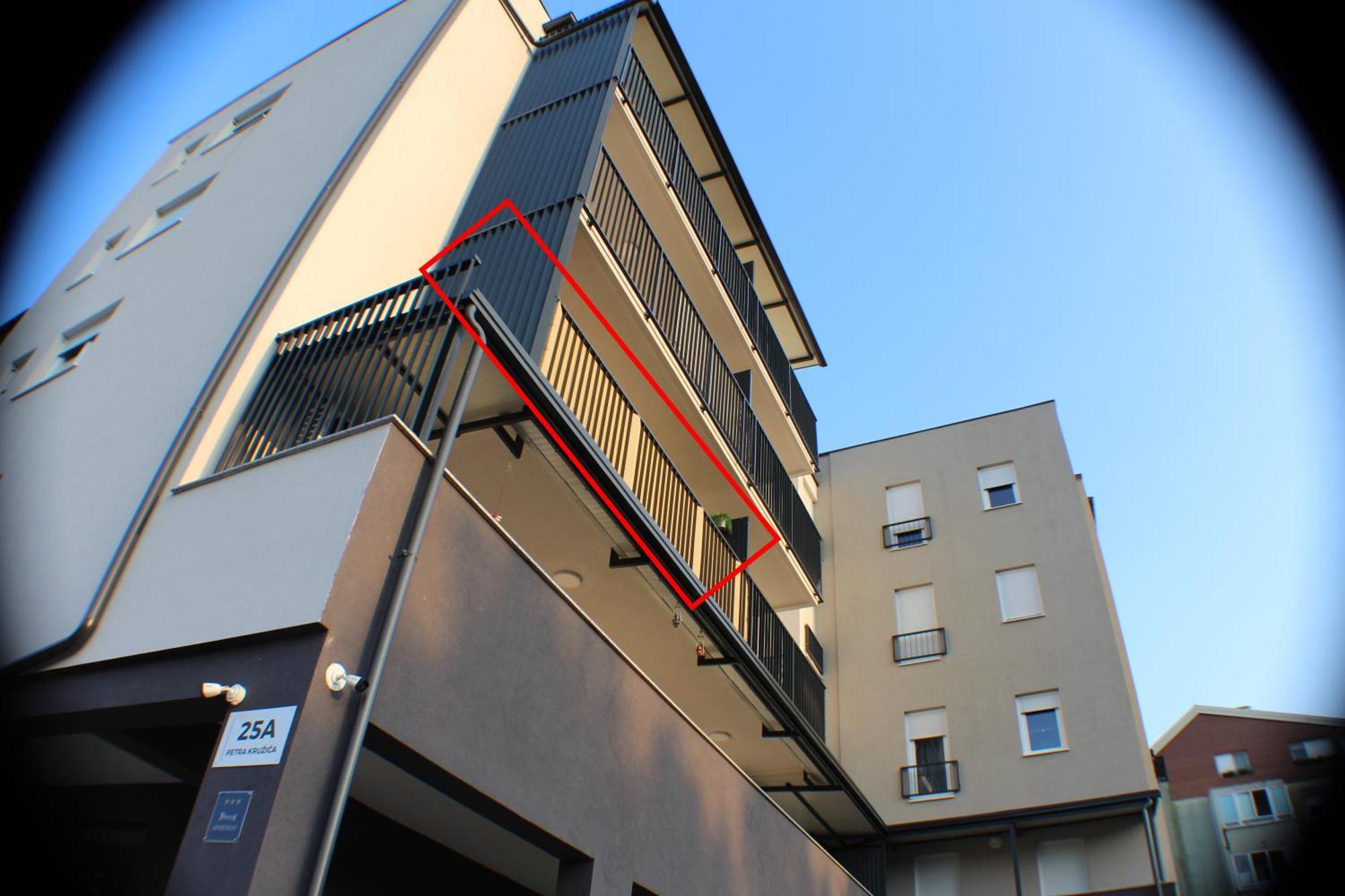 Mali Muk Apartment *